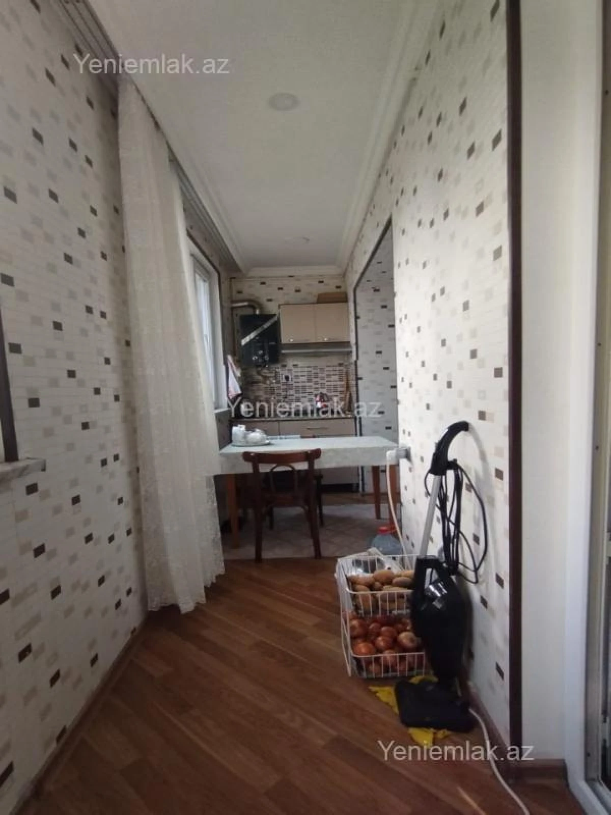 Satılır 2 otaqlı köhnə tikili 55 m²