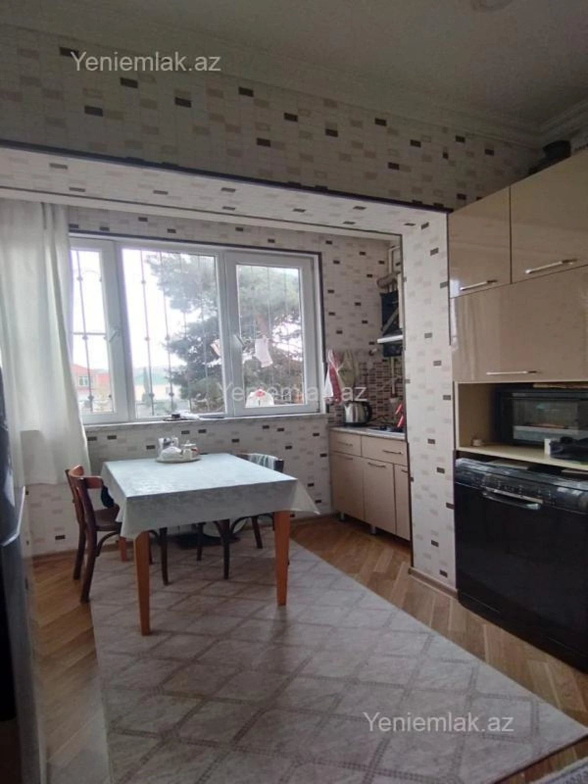Satılır 2 otaqlı köhnə tikili 55 m²