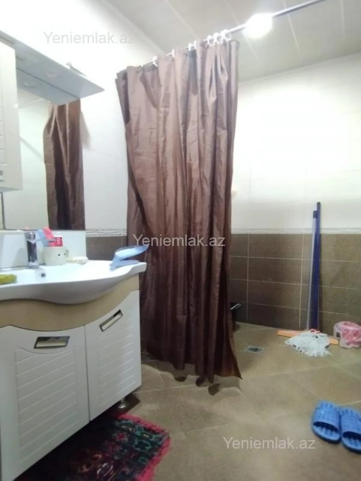 Satılır 2 otaqlı köhnə tikili 55 m²