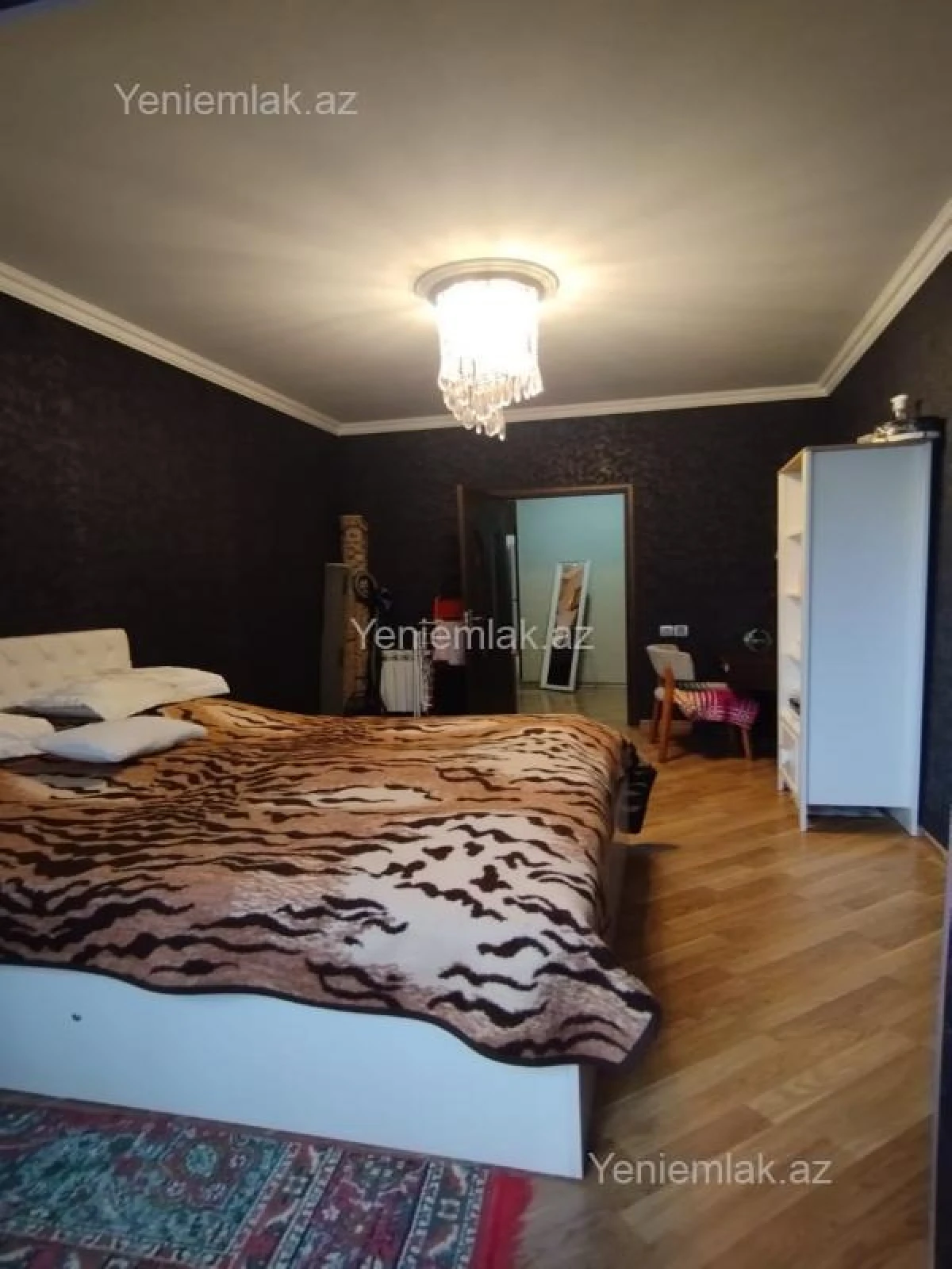 Satılır 2 otaqlı köhnə tikili 55 m²
