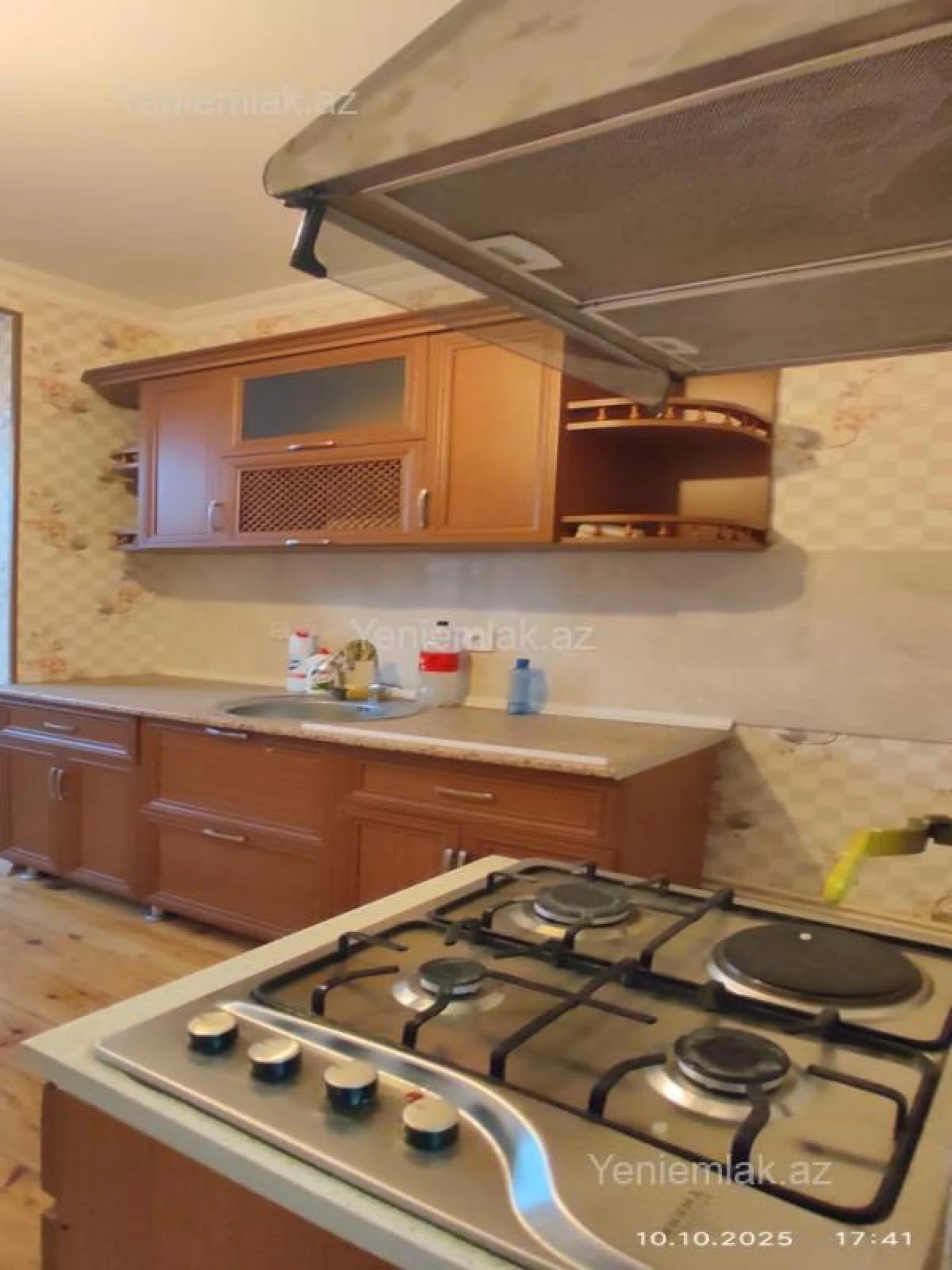 Satılır 2 otaqlı köhnə tikili 50 m²