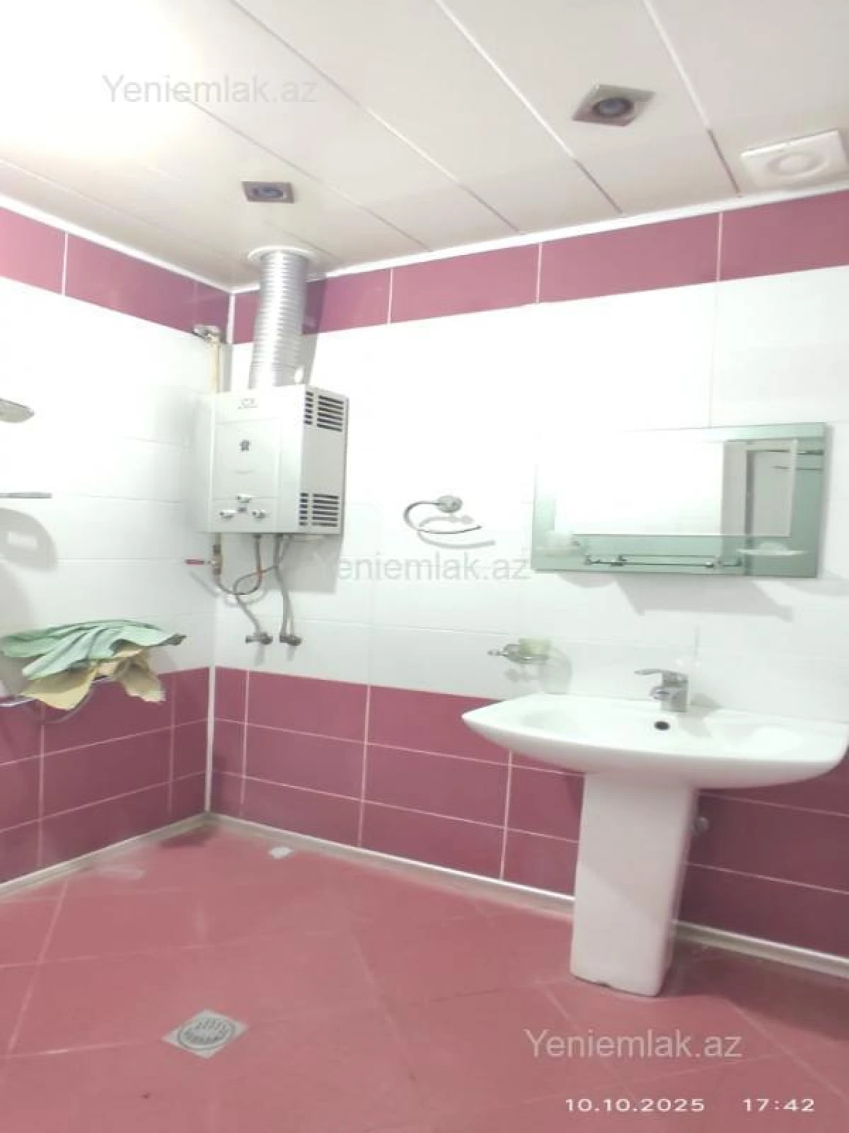 Satılır 2 otaqlı köhnə tikili 50 m²