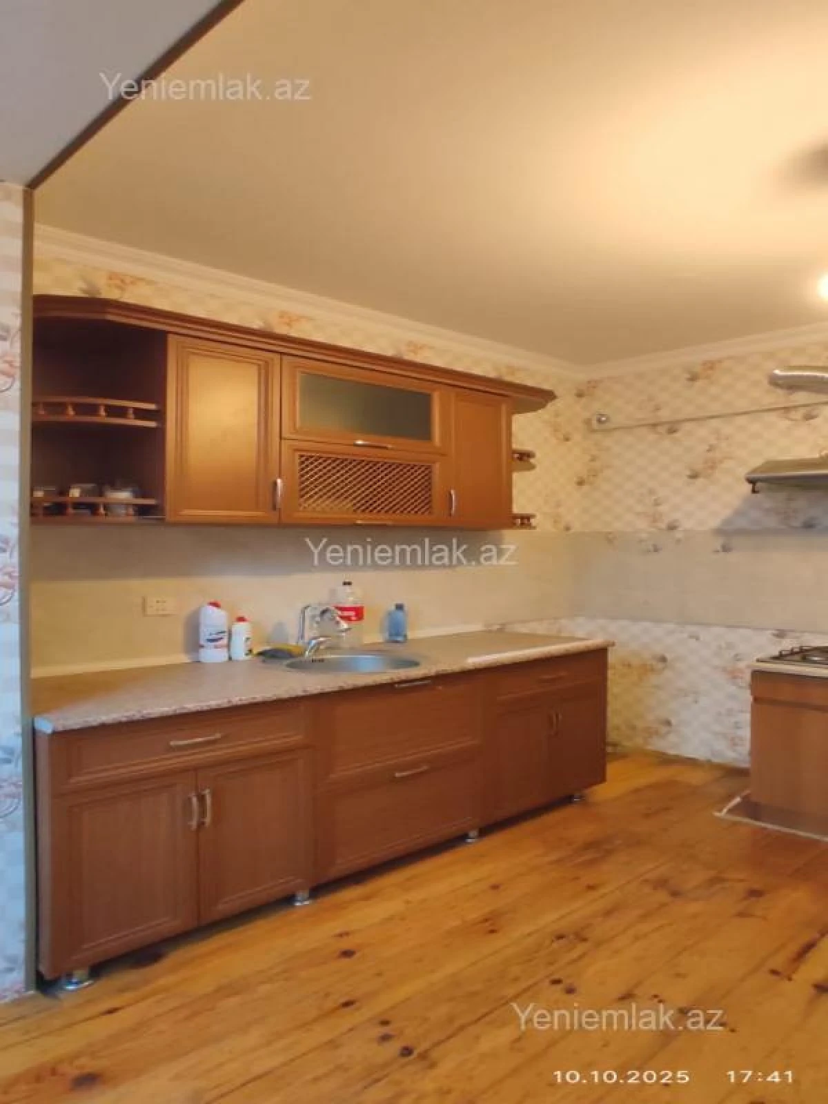 Satılır 2 otaqlı köhnə tikili 50 m²