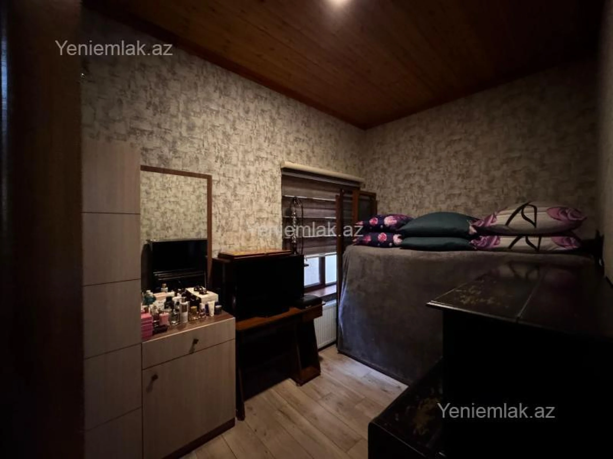 Satılır 5 otaqlı həyət evi 150 m²