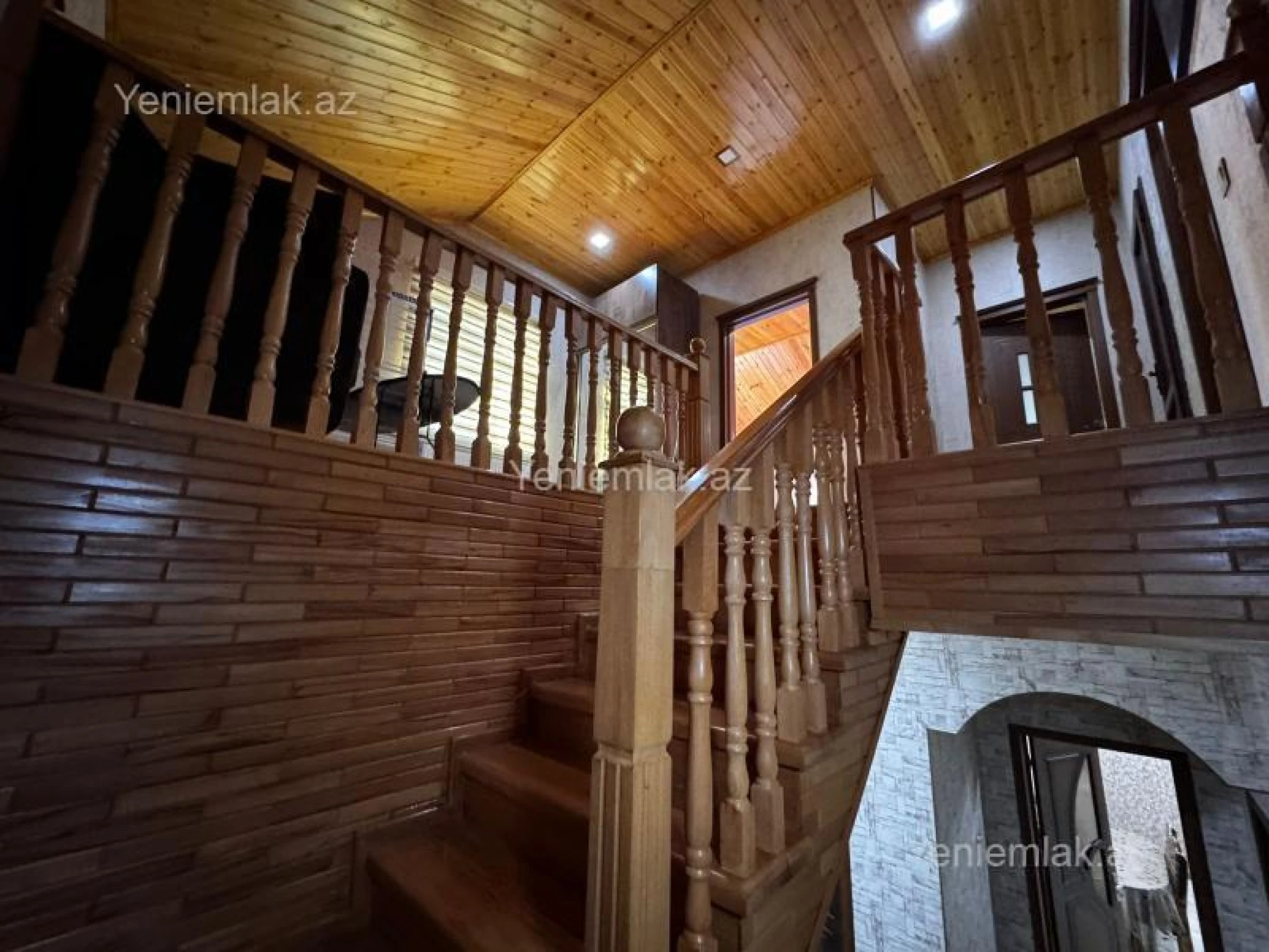 Satılır 5 otaqlı həyət evi 150 m²