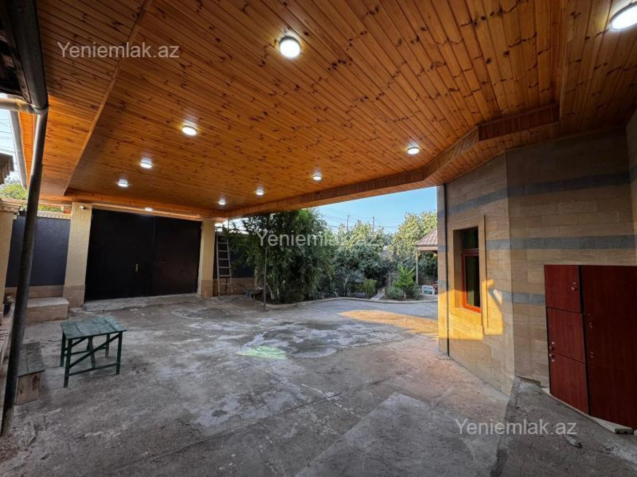 Satılır 5 otaqlı həyət evi 150 m²