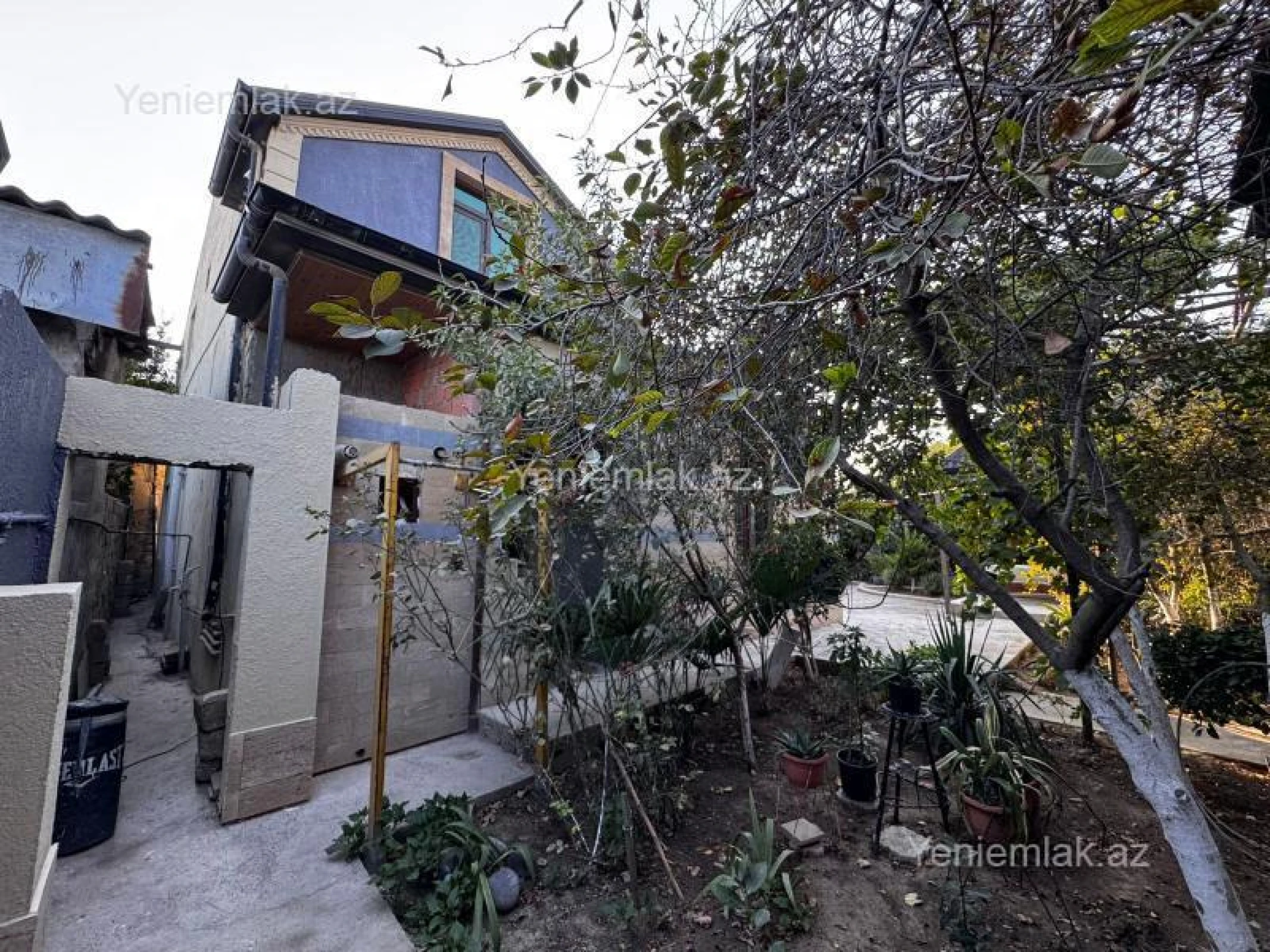 Satılır 5 otaqlı həyət evi 150 m²