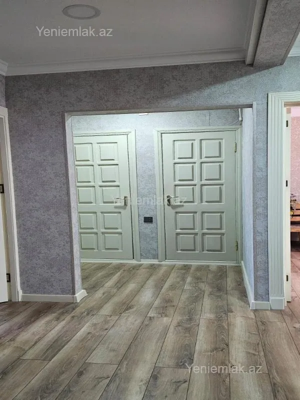 Satılır 3 otaqlı köhnə tikili 85 m²