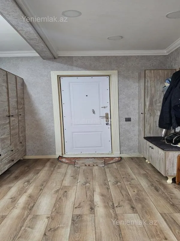Satılır 3 otaqlı köhnə tikili 85 m²
