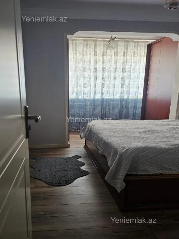 Satılır 3 otaqlı köhnə tikili 84 m²