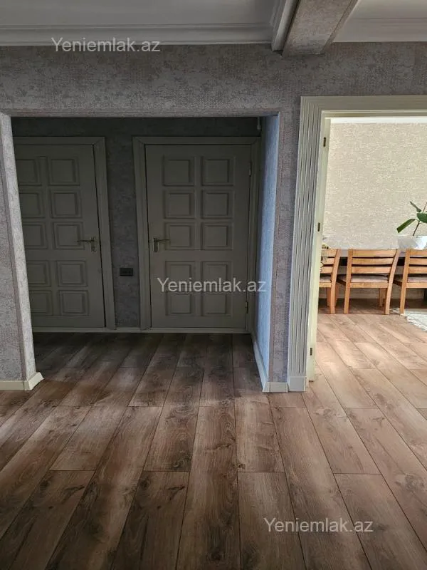 Satılır 3 otaqlı köhnə tikili 84 m²