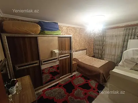 Satılır 3 otaqlı köhnə tikili 90 m²