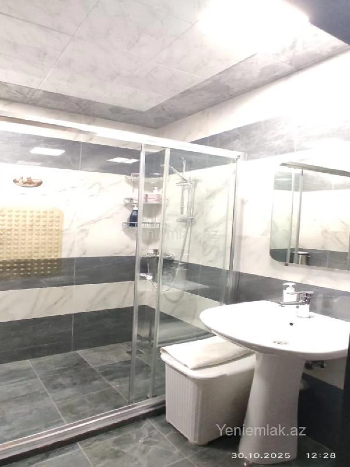 Satılır 3 otaqlı yeni tikili 82 m²