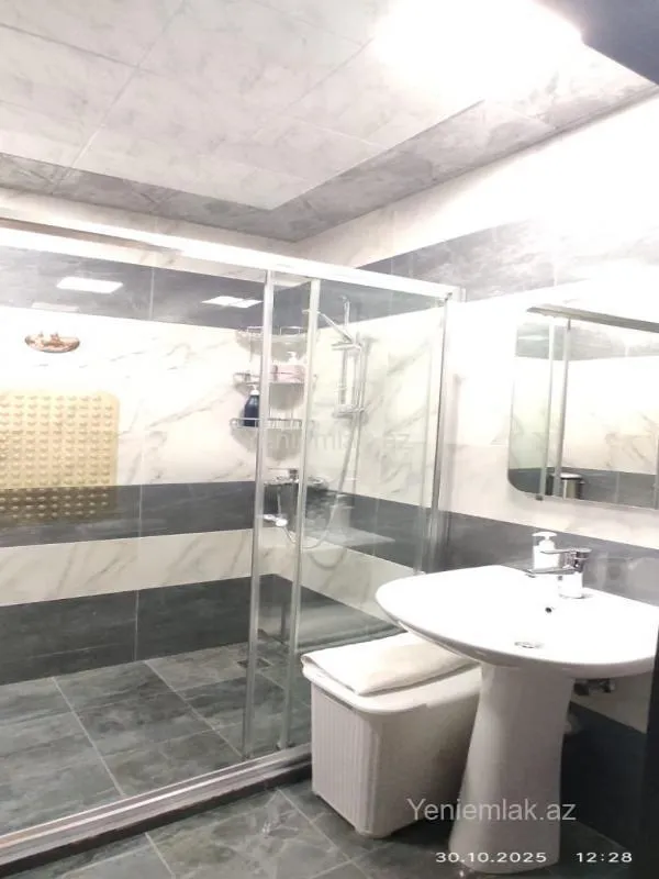 Satılır 3 otaqlı yeni tikili 82 m²
