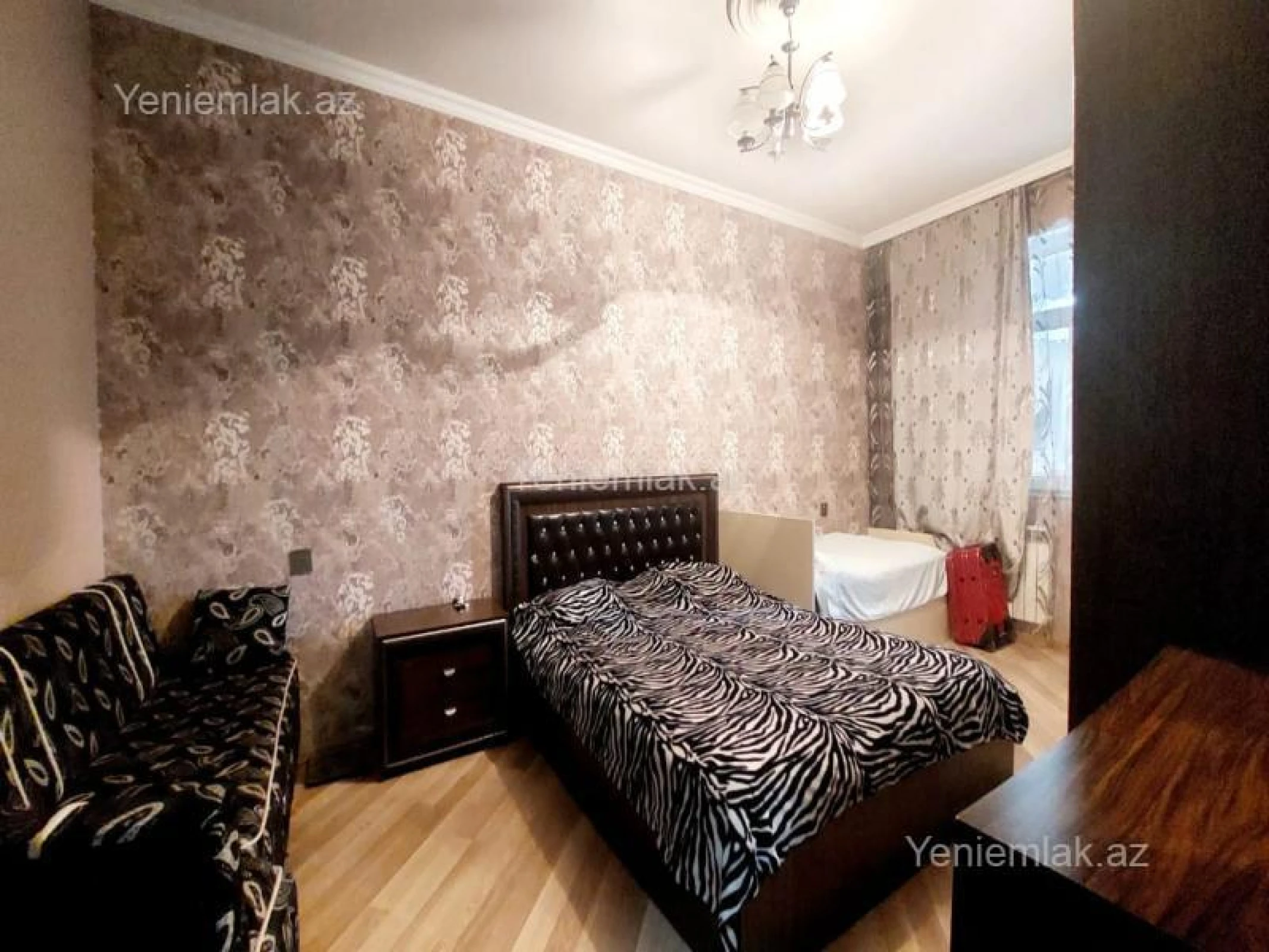 Satılır 2 otaqlı yeni tikili 74 m²