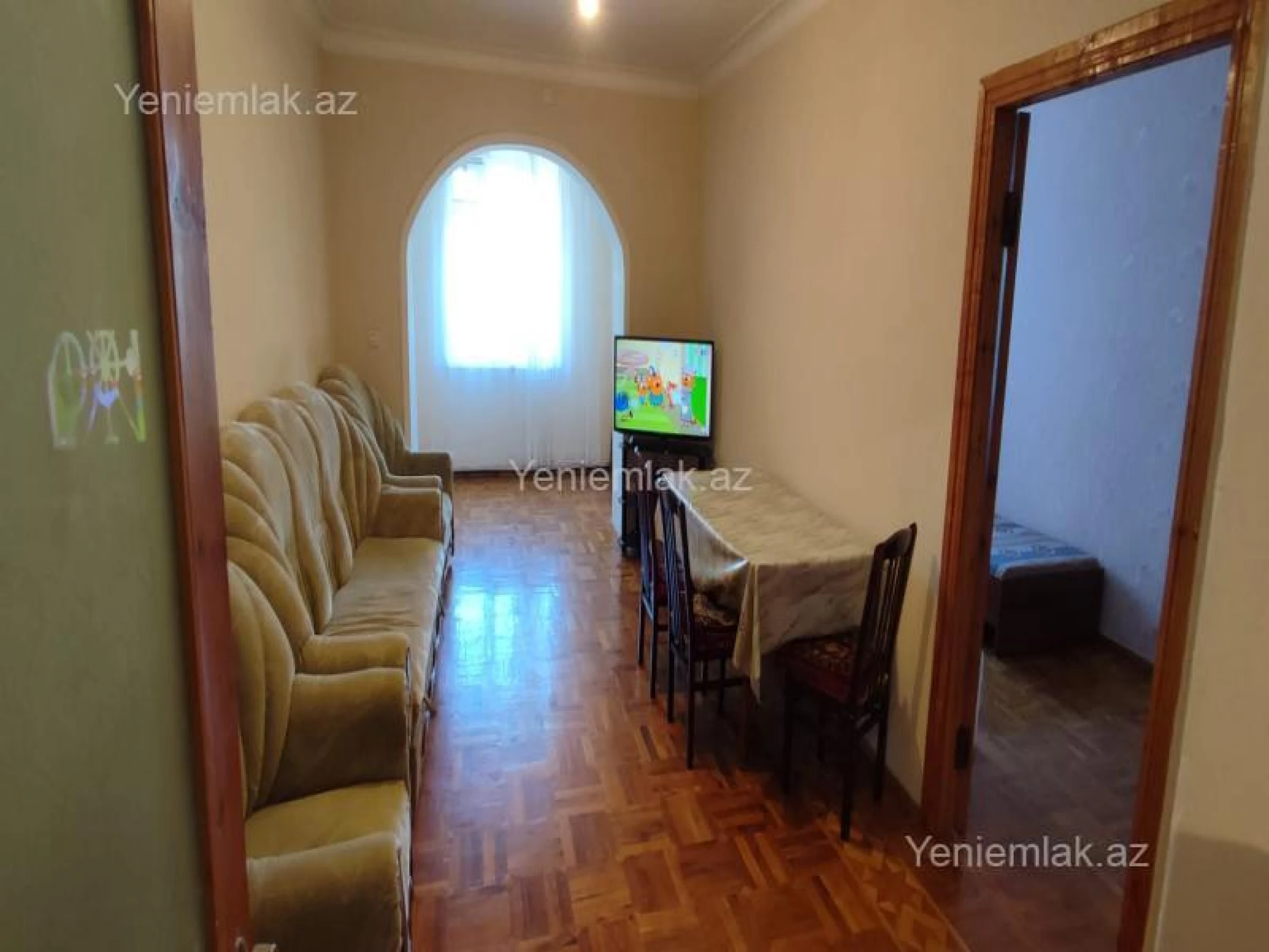 Satılır 4 otaqlı köhnə tikili 87 m²