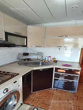 Satılır 4 otaqlı köhnə tikili 87 m²