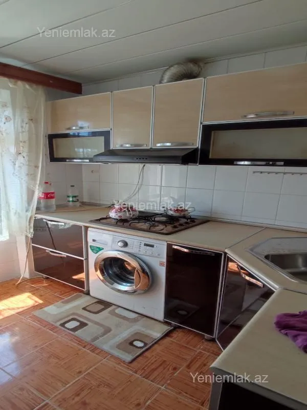 Satılır 4 otaqlı köhnə tikili 87 m²