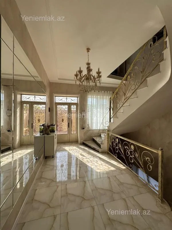 Satılır 6 otaqlı həyət evi 146 m²