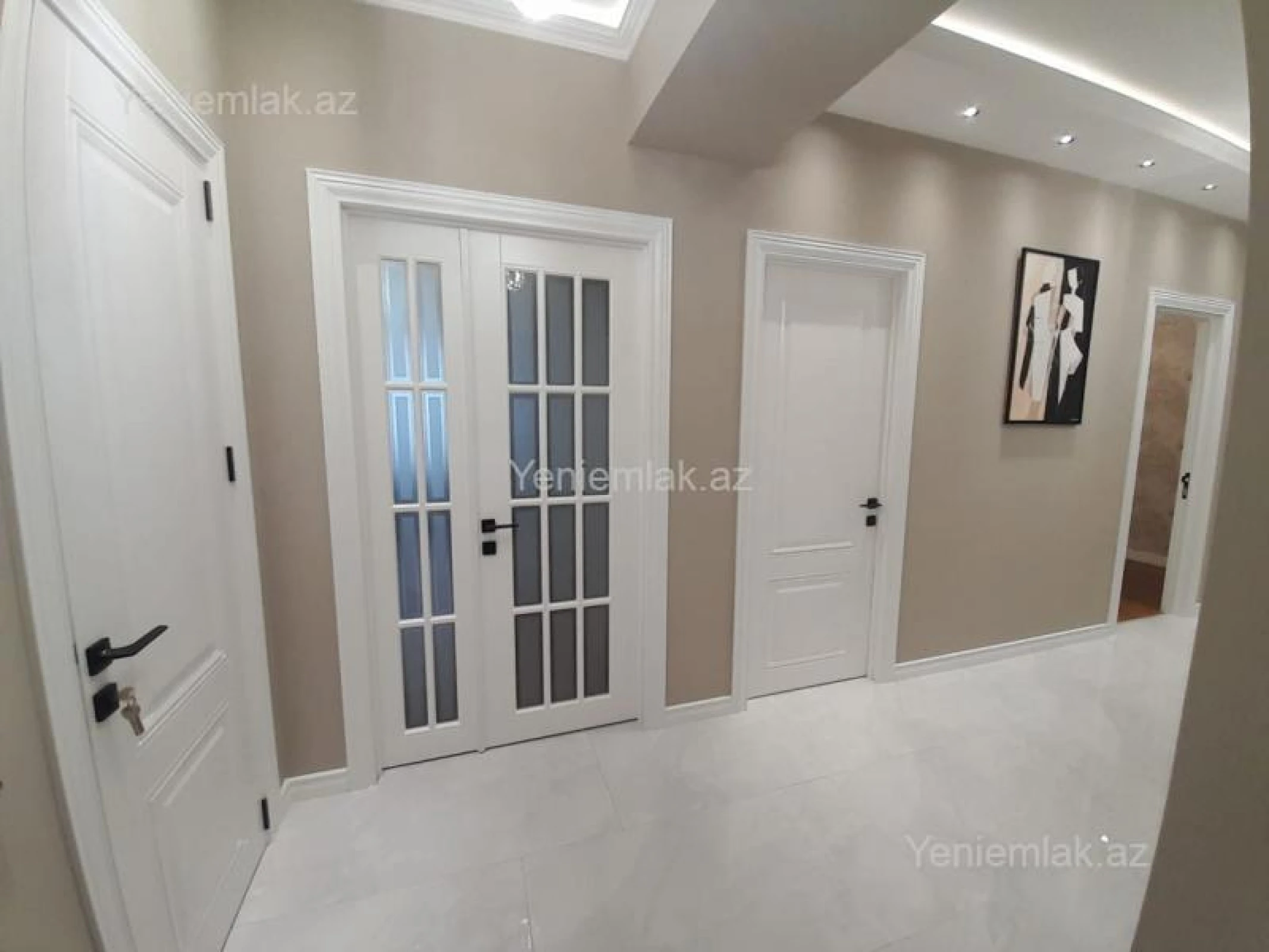 Satılır 3 otaqlı yeni tikili 115 m²