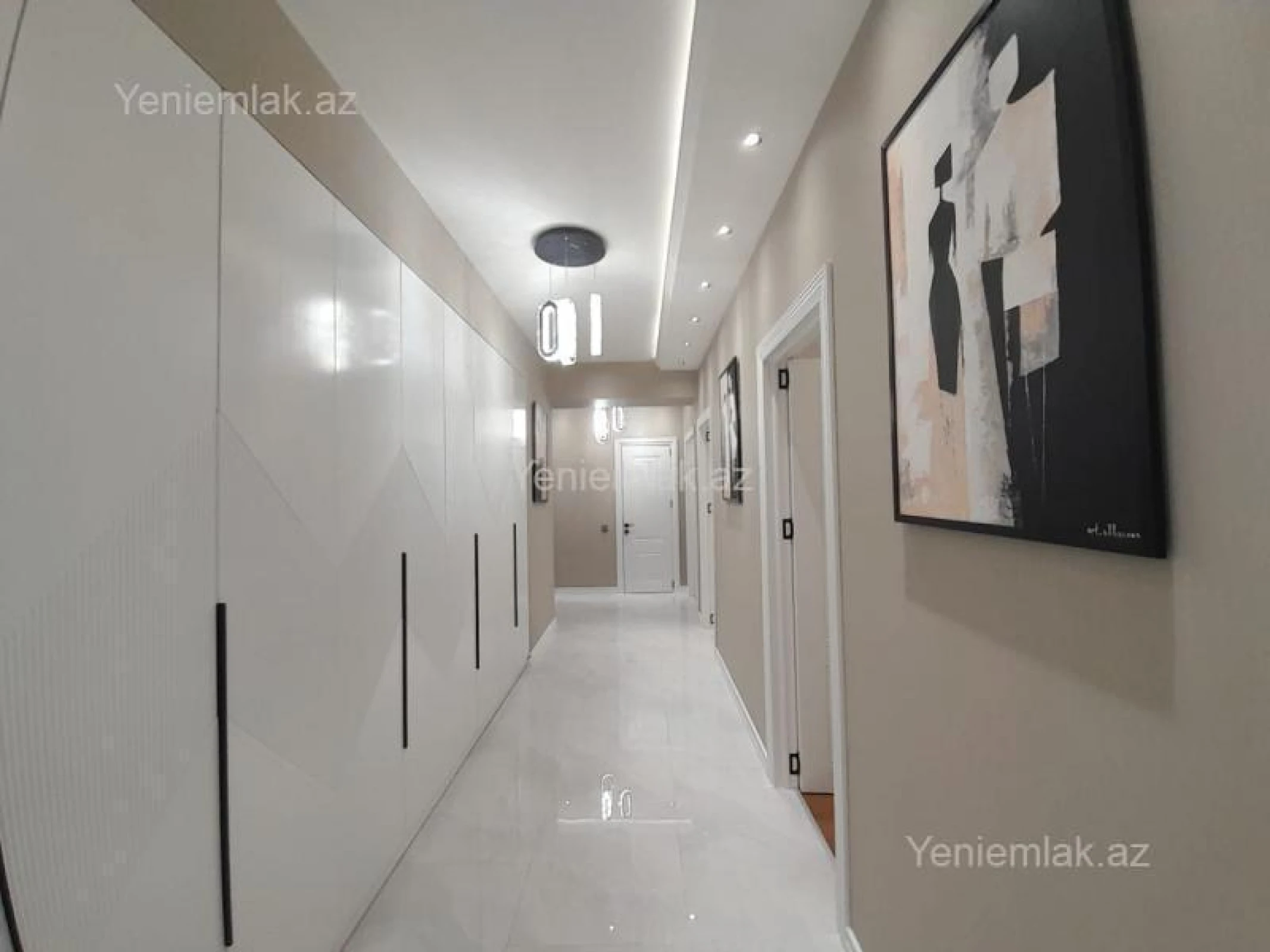 Satılır 3 otaqlı yeni tikili 115 m²