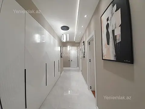 Satılır 3 otaqlı yeni tikili 115 m²