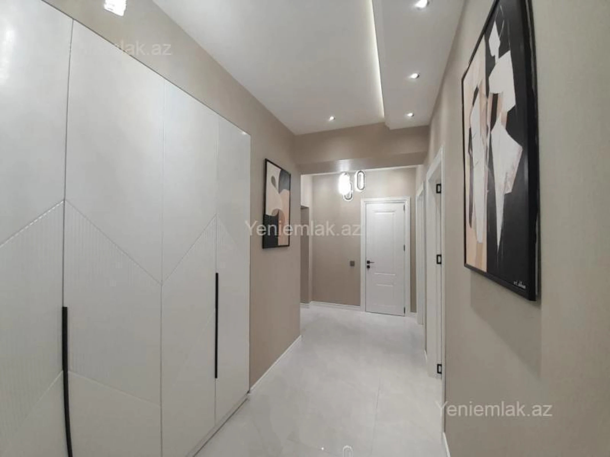 Satılır 3 otaqlı yeni tikili 115 m²