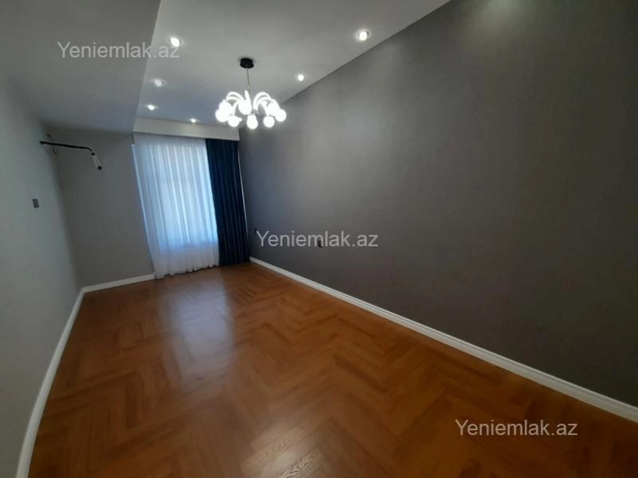 Satılır 3 otaqlı yeni tikili 115 m²