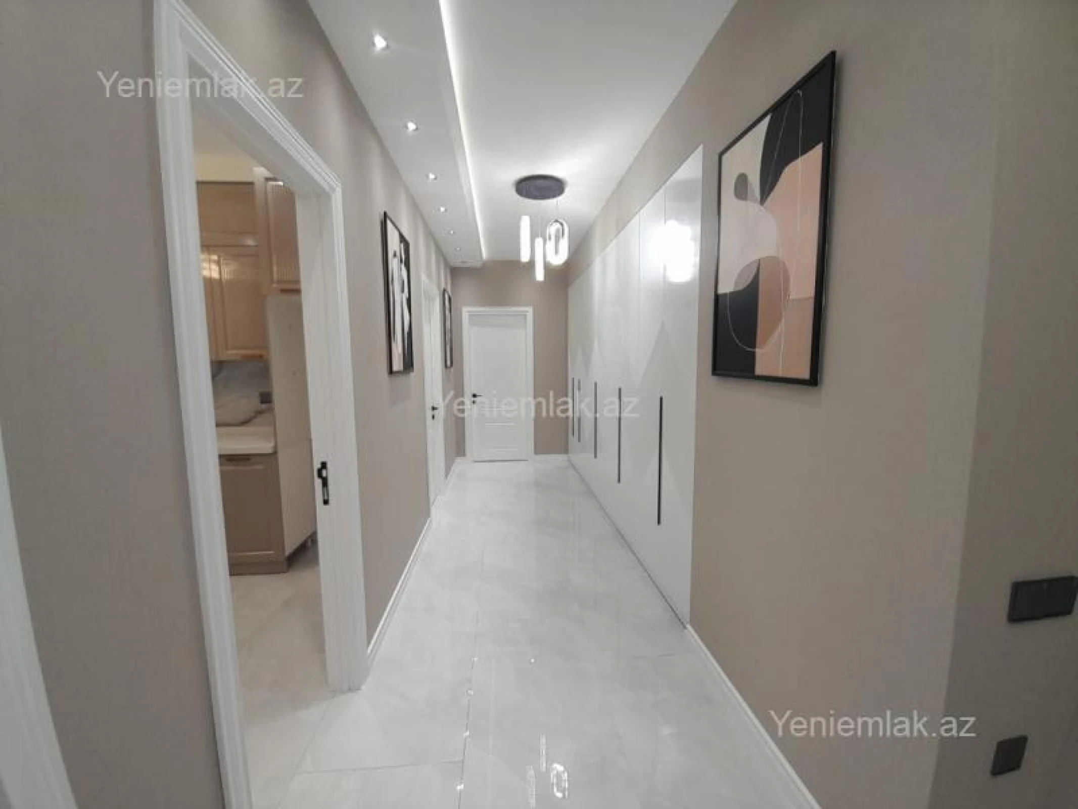 Satılır 3 otaqlı yeni tikili 115 m²