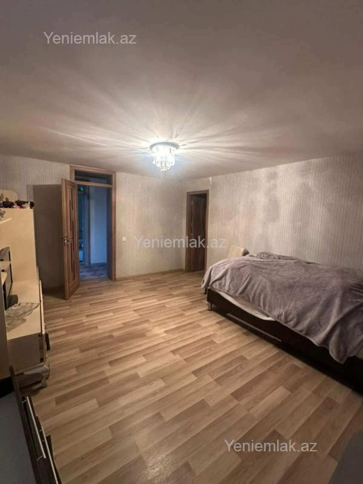 Satılır 7 otaqlı həyət evi 202 m²