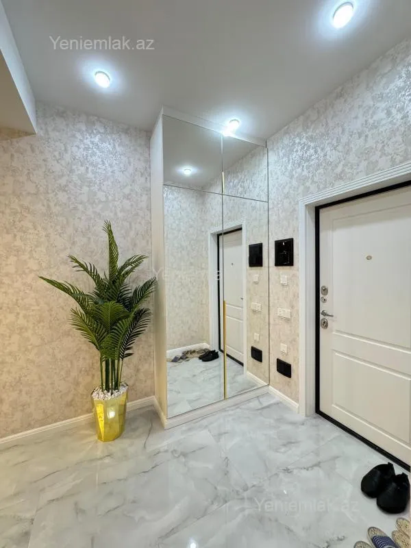 Satılır 3 otaqlı yeni tikili 85 m²