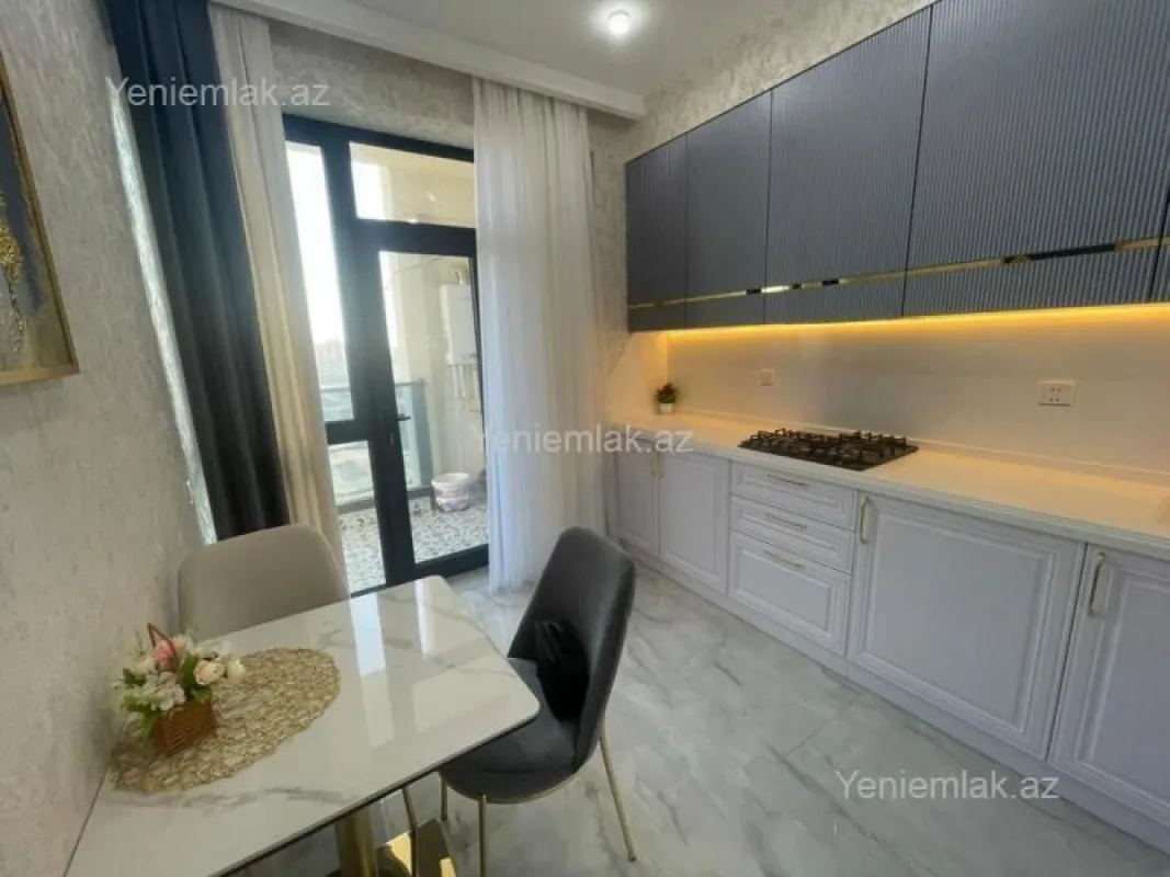 Satılır 3 otaqlı yeni tikili 85 m²