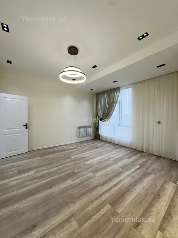 Satılır 3 otaqlı yeni tikili 80 m²