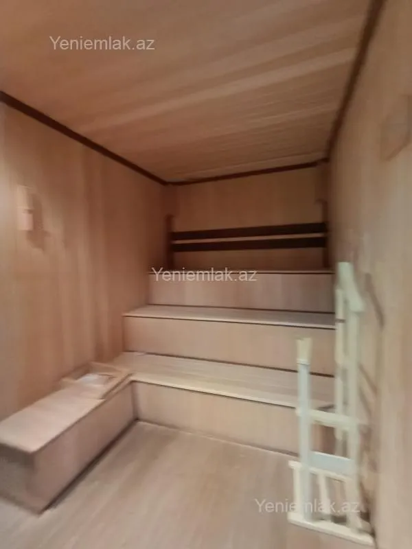 Satılır 7 otaqlı həyət evi 420 m²