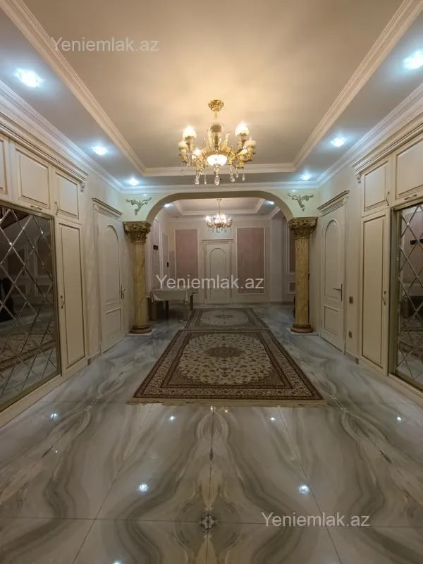 Satılır 7 otaqlı həyət evi 420 m²