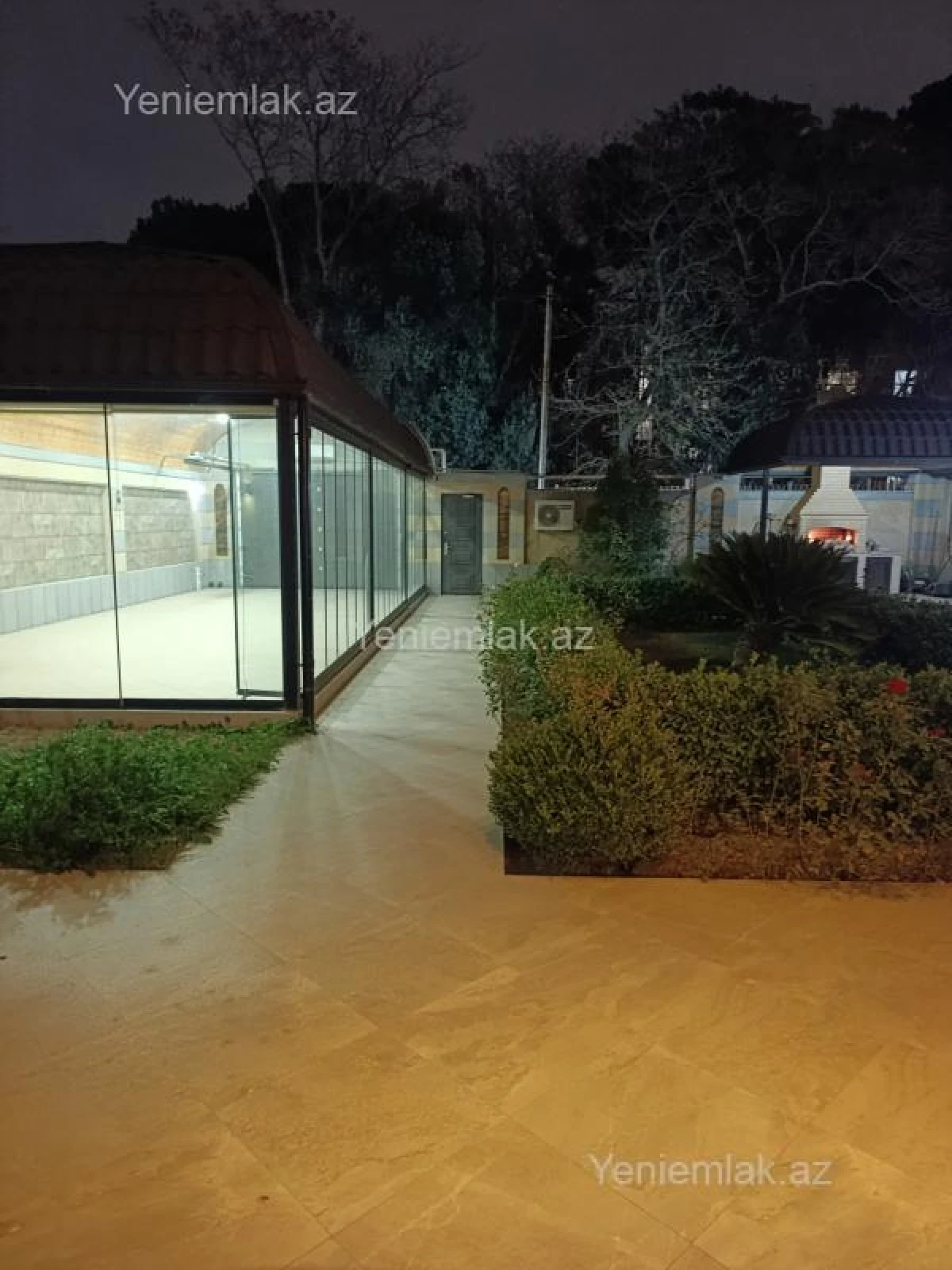 Satılır 7 otaqlı həyət evi 420 m²