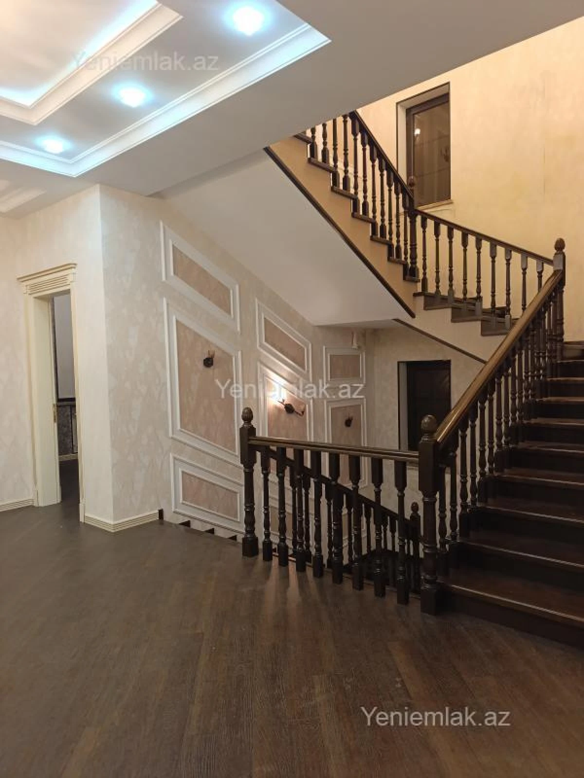 Satılır 7 otaqlı həyət evi 420 m²