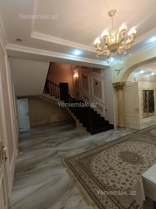 Satılır 7 otaqlı həyət evi 420 m²