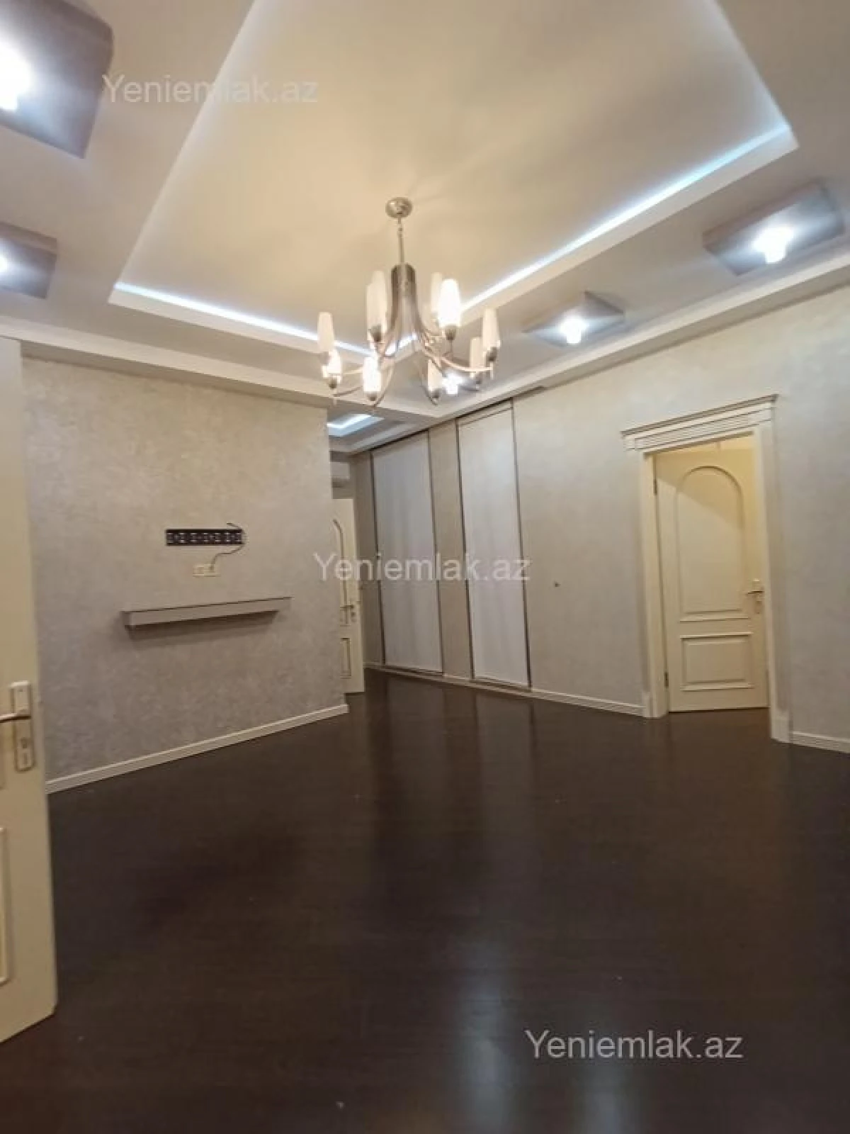 Satılır 7 otaqlı həyət evi 420 m²