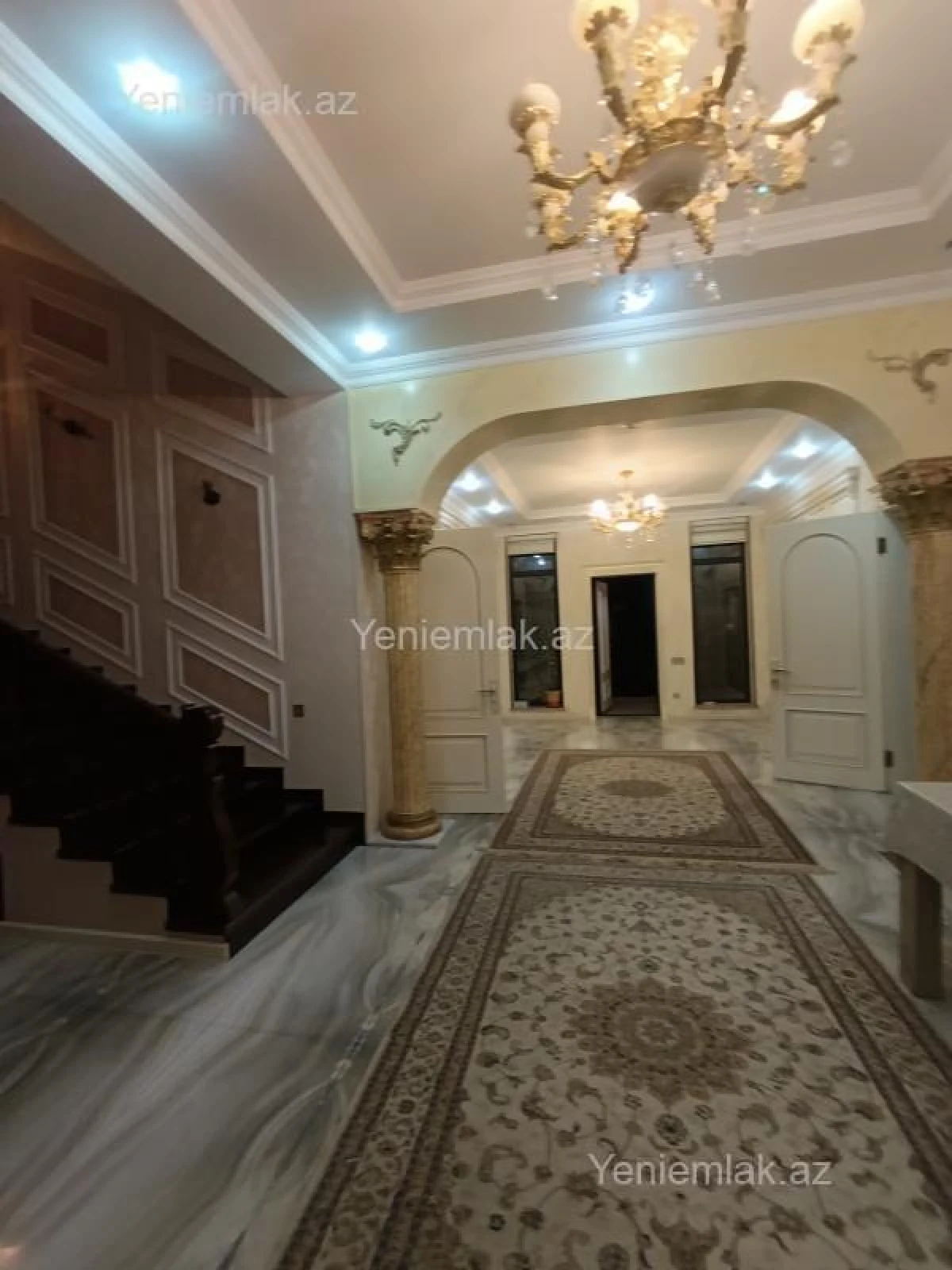 Satılır 7 otaqlı həyət evi 420 m²