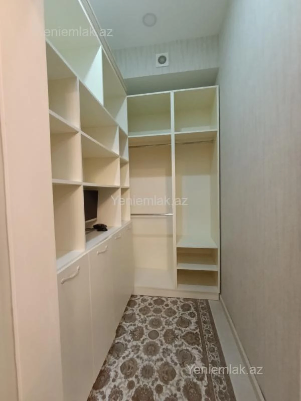Satılır 7 otaqlı həyət evi 420 m²