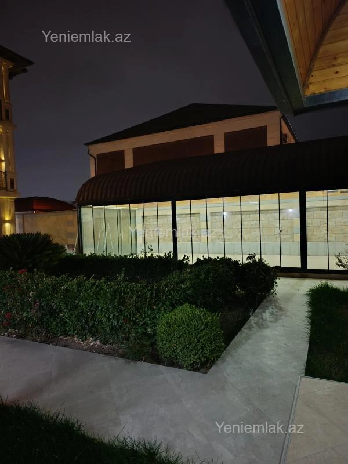 Satılır 7 otaqlı həyət evi 420 m²