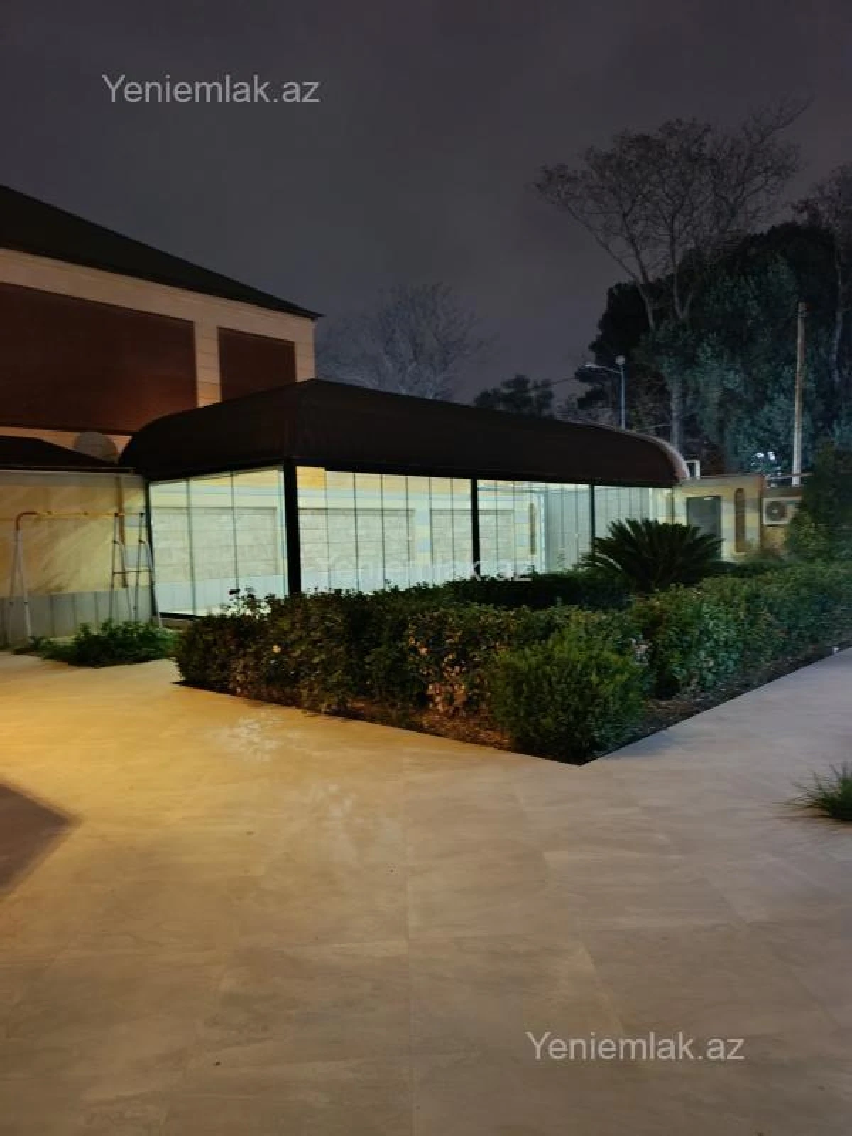 Satılır 7 otaqlı həyət evi 420 m²