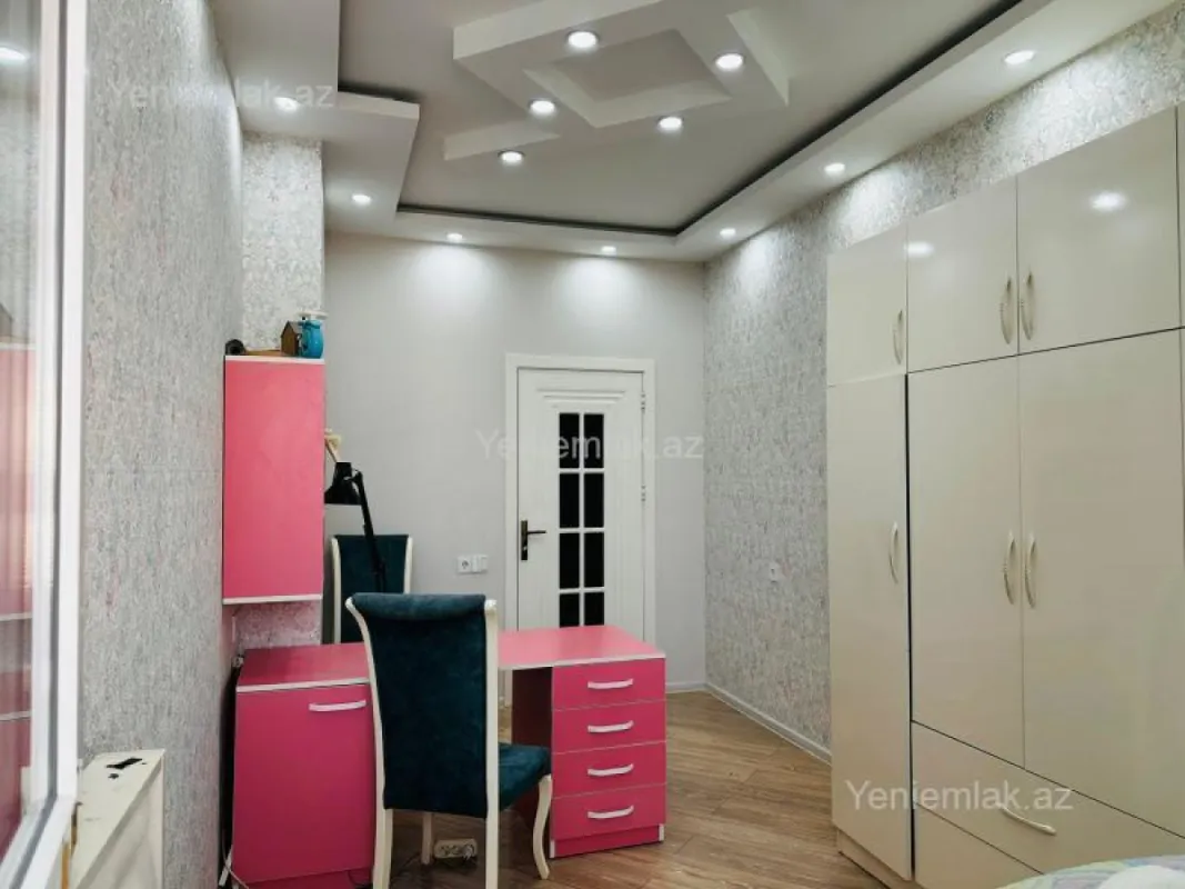 Satılır 3 otaqlı yeni tikili 77 m²