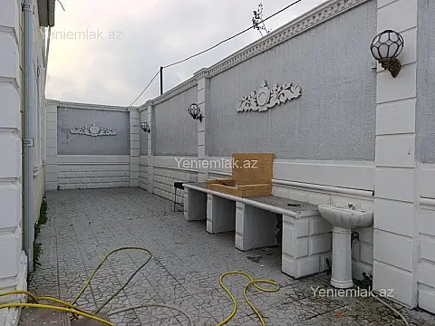 Satılır 6 otaqlı həyət evi 340 m²