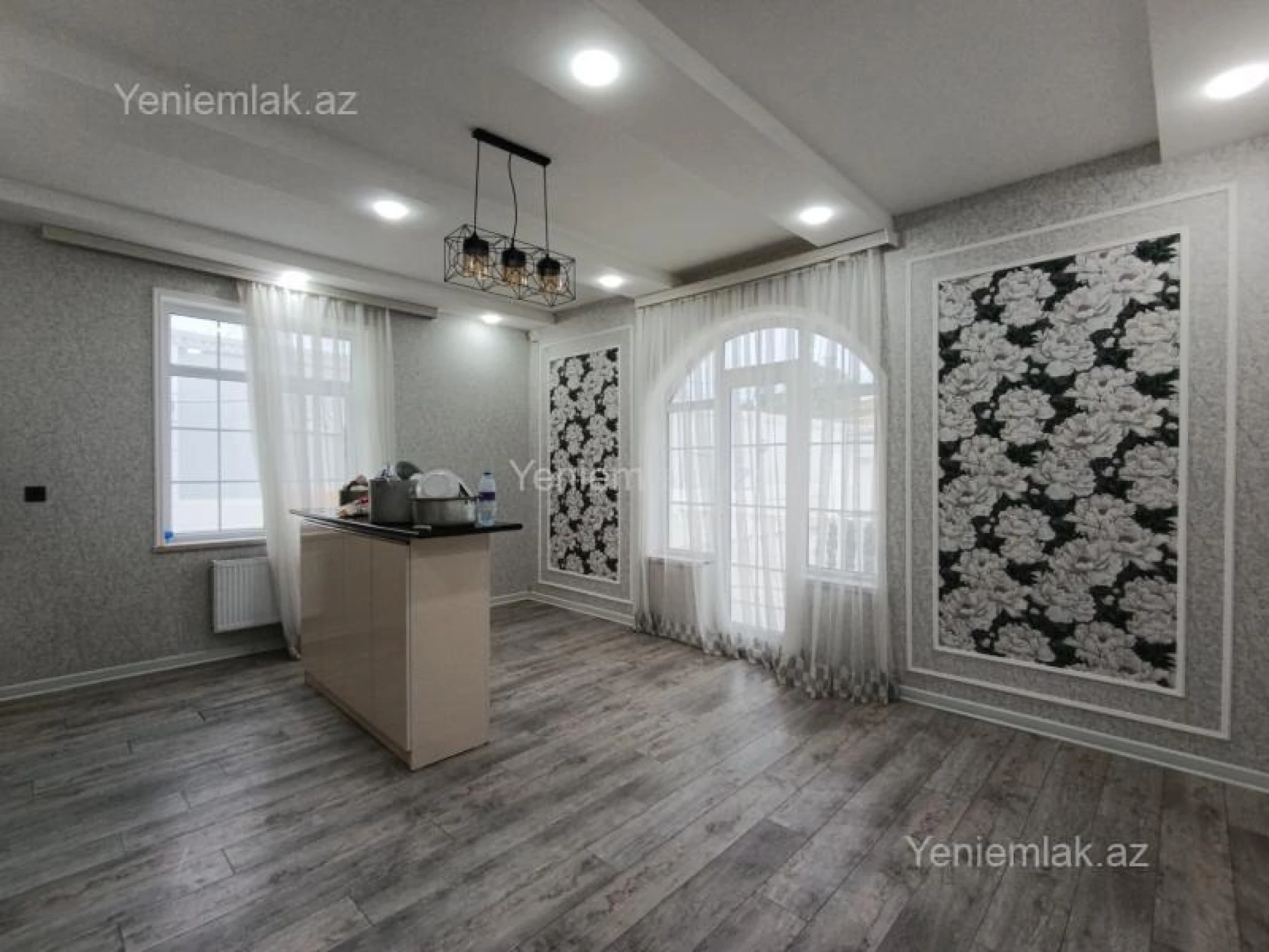 Satılır 6 otaqlı həyət evi 340 m²