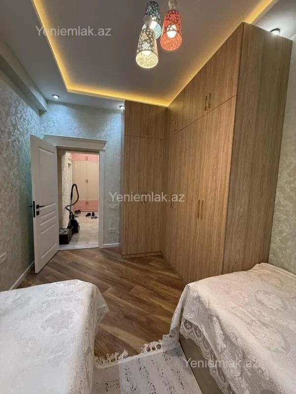 Satılır 2 otaqlı yeni tikili 78 m²