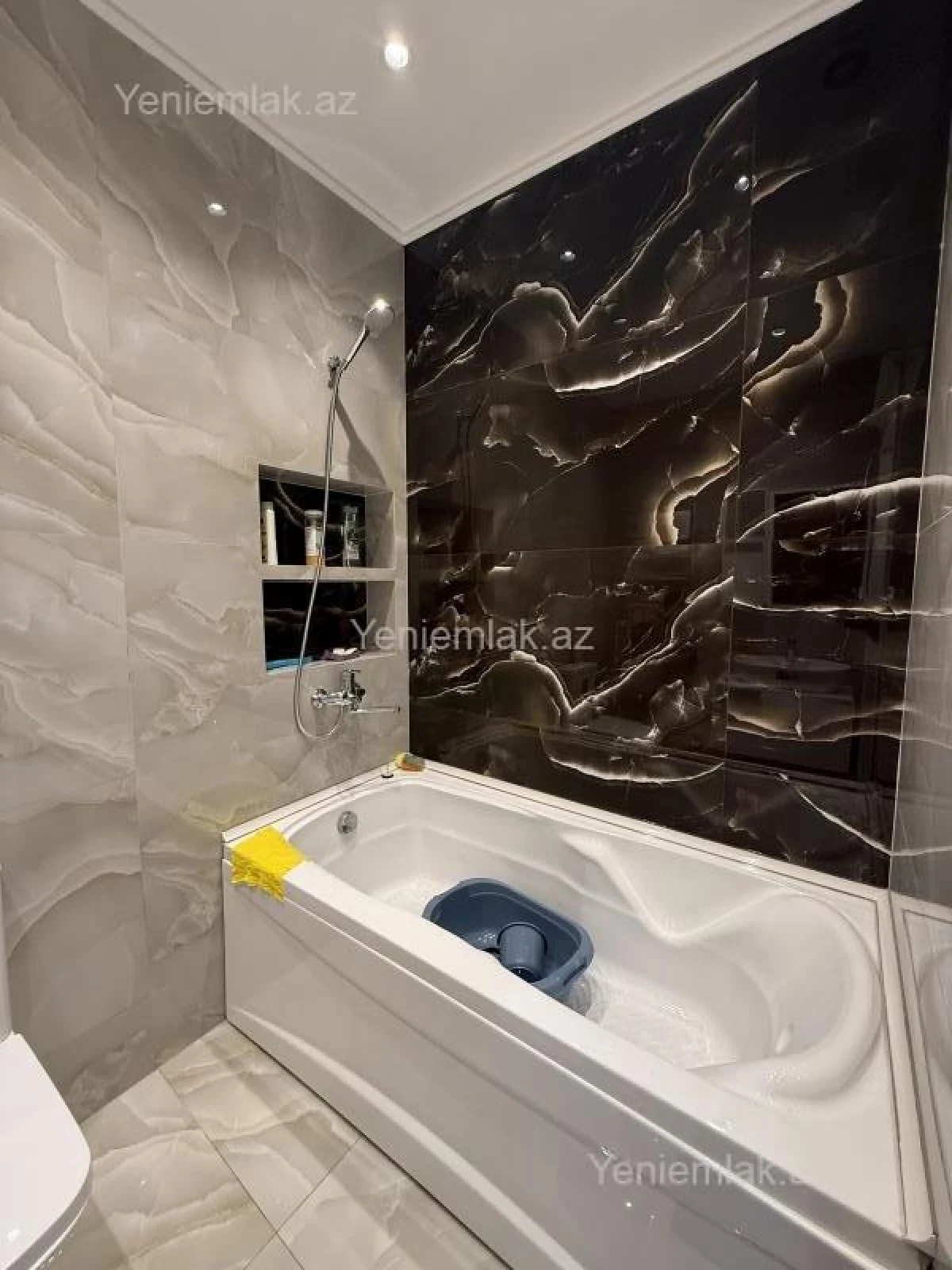 Satılır 2 otaqlı yeni tikili 78 m²