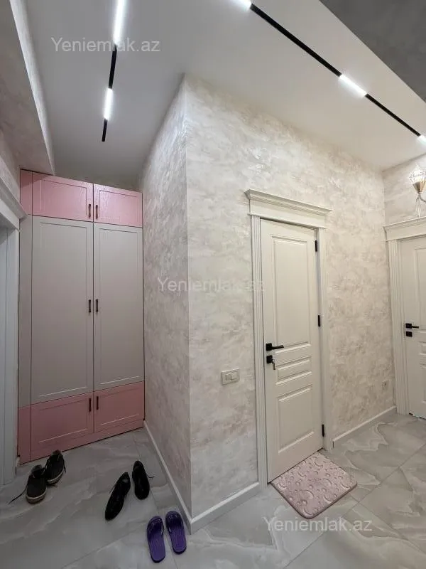 Satılır 2 otaqlı yeni tikili 78 m²