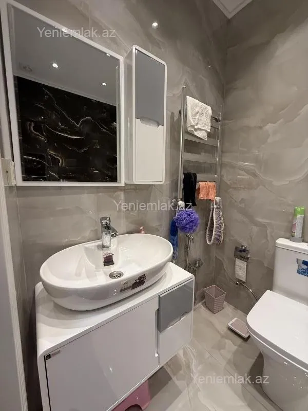 Satılır 2 otaqlı yeni tikili 78 m²